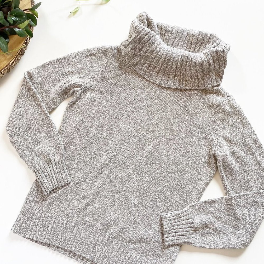 • LRL Ralph Lauren Sweater •